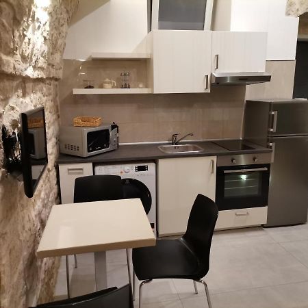 B&B Il Castello Suite 지오비나조 외부 사진